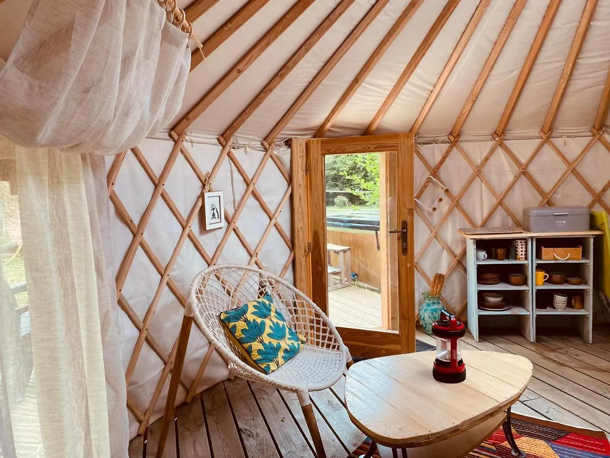 Tente de luxe Wigwam, séjour ecolo glamping Frechet-Aure